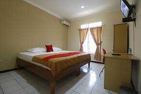 RedDoorz @ Jalan Gatot Subroto Jakarta