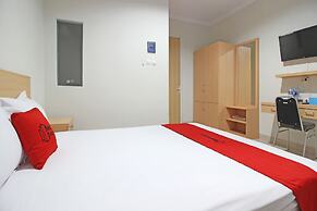 RedDoorz near AMIKOM Yogyakarta