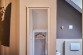 Peacock Boutique Apartments