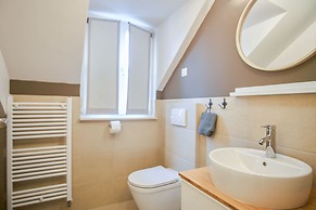 Peacock Boutique Apartments