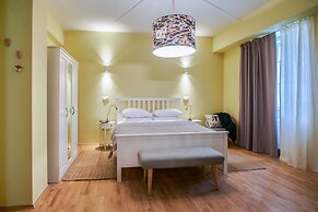 Peacock Boutique Apartments