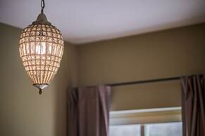 Peacock Boutique Apartments