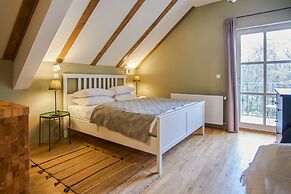 Peacock Boutique Apartments