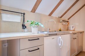 Peacock Boutique Apartments