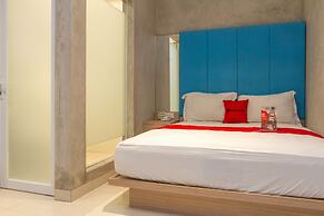 RedDoorz Premium @ The Batik Hotel Moh. Toha