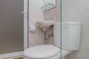 RedDoorz Premium @ The Batik Hotel Moh. Toha