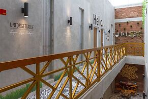 RedDoorz Premium @ The Batik Hotel Moh. Toha