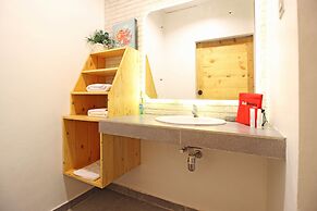 RedDoorz near Pojok Beteng Prawirotaman