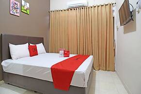 RedDoorz near Pojok Beteng Prawirotaman