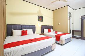 RedDoorz near Pojok Beteng Prawirotaman