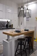 Alpinia Deluxe Apt Must