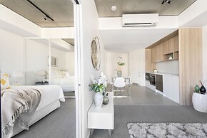 Accommodate Canberra - Azure