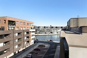 Accommodate Canberra - Azure