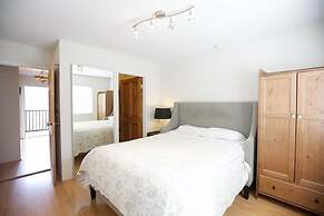 Castro Central Apartment