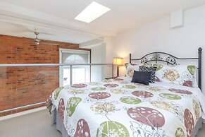 Central Victoria A Apartment