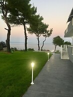 Aelia Sea View Studios