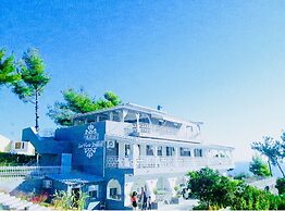 Aelia Sea View Studios