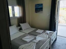 Aelia Sea View Studios