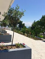 Aelia Sea View Studios