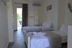 Aelia Sea View Studios