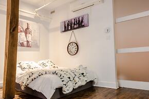 1861 Grand Loft in Old Port by Nuage