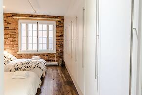 1861 Grand Loft in Old Port by Nuage