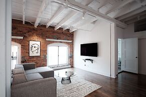 1861 Grand Loft in Old Port by Nuage