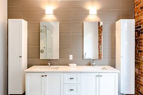 1861 Grand Loft in Old Port by Nuage