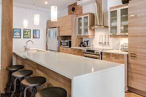 1861 Grand Loft in Old Port by Nuage