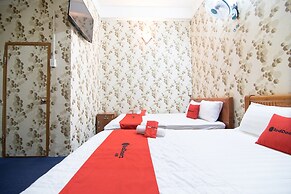 RedDoorz near Tan Son Nhat Airport 3