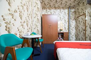 RedDoorz near Tan Son Nhat Airport 3