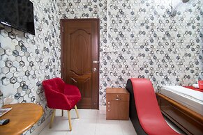 RedDoorz near Tan Son Nhat Airport 3