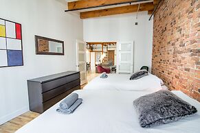 1858 Upscale Lofts in Old Montreal by Nuage