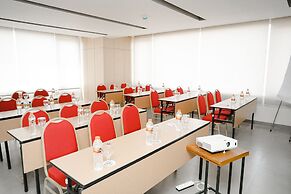 Aveta Hotel Malioboro