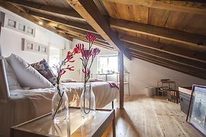 Lisbon Inn Bica Suites