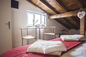 Lisbon Inn Bica Suites