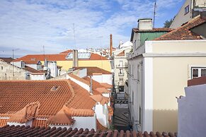 Lisbon Inn Bica Suites