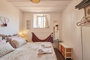 Lisbon Inn Bica Suites