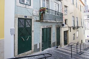 Lisbon Inn Bica Suites