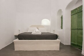 Corrado Caldera Apartments