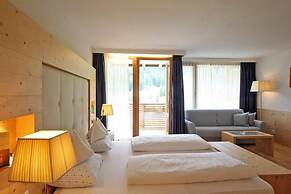 Alpine Hotel Ciasa Lara