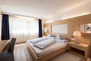 Alpine Hotel Ciasa Lara