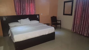 SkyRose Hotel