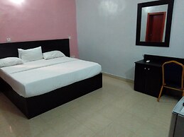 SkyRose Hotel