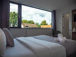 Sky Nights Hotel London Heathrow