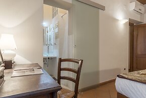 Villa Borghese Roomy Flat