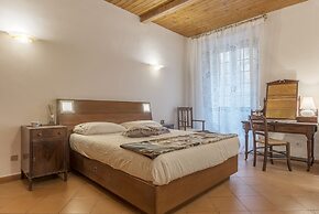 Villa Borghese Roomy Flat