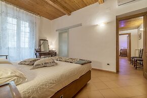 Villa Borghese Roomy Flat