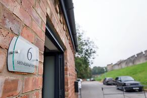 City Apartments Monkbar Mews