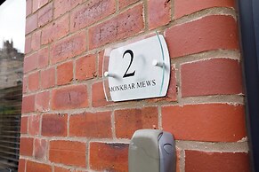 City Apartments Monkbar Mews